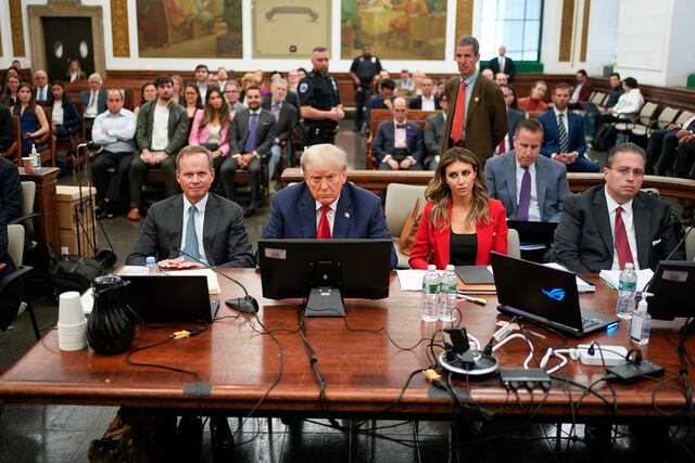 Trump regresa a Nueva York para juicio civil por fraude