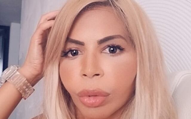 Irreconocible La Taína con nuevo look