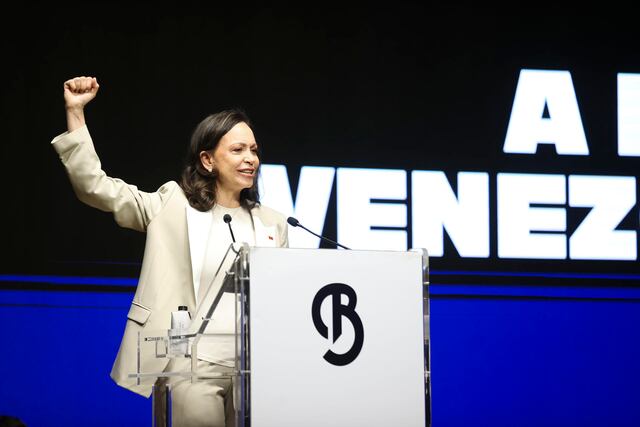 Corina Machado lamenta que España no haya asumido el liderazgo en la causa venezolana