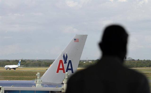 Pasajeros de American Airlines terminan en el hospital por turbulencia
