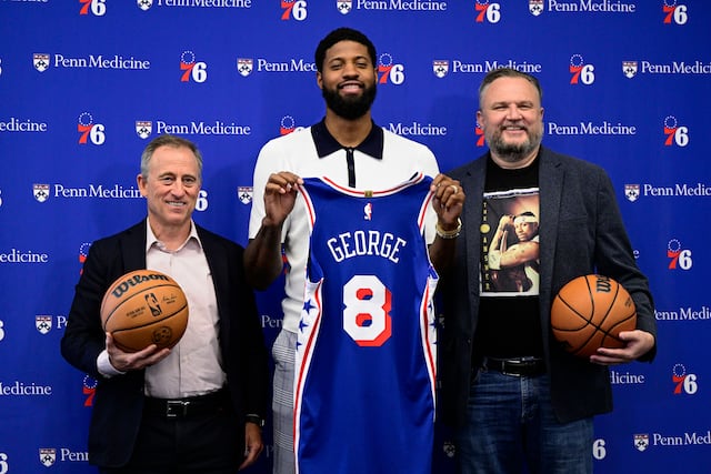 76ers dan la bienvenida a George y a Maxey de regreso
