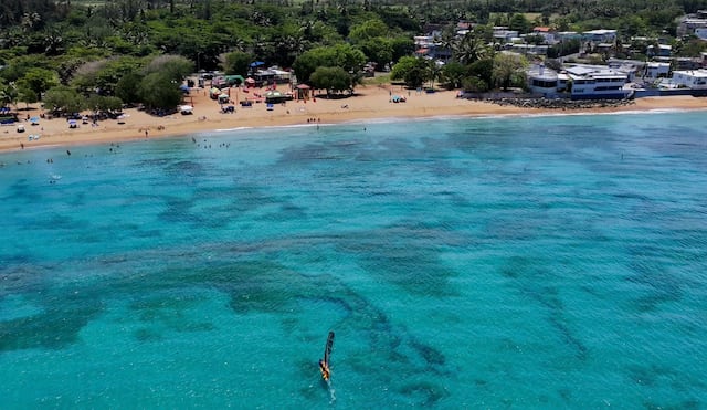 Playa Puerto Nuevo de Vega Baja obtiene por octava vez la Bandera Azul