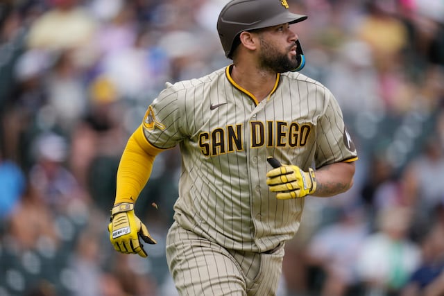 Sánchez logra 2 de los 4 jonrones de los Padres de San Diego