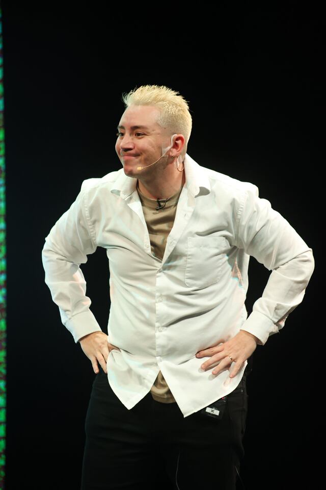 Gianluca Perotti presenta con éxito ‘stand-up comedy’ en Santurce