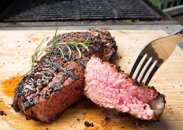 Carnes Steakhouse: un festín de sabores para los carnívoros