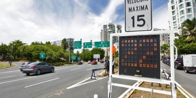 Menos del 1 % de los conductores cayeron en las fotomultas en el primer día