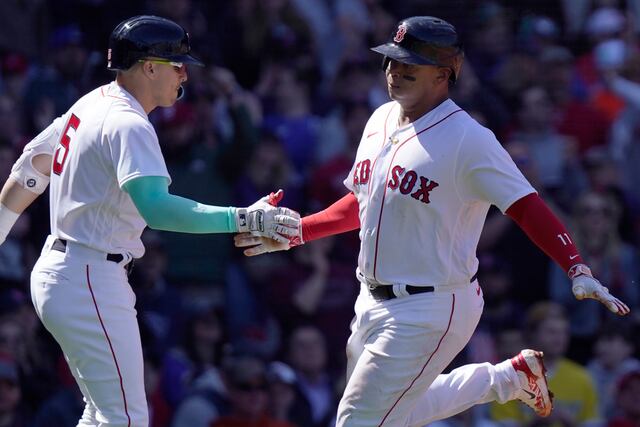 Puertorriqueños brillan en partido entre Medias Rojas y Mellizos