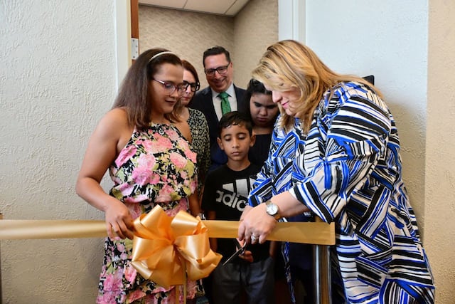 Inauguran salas sensoriales en el Coliseo de Puerto Rico y el Centro de Convenciones