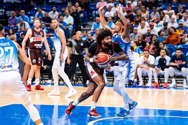 Vaqueros vencen a los Leones en el BSN