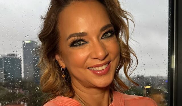 Adamari López celebra su cumpleaños 54 rodeada de su hija y amigos
