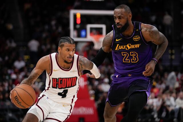Rockets aseguran victoria de 119-115 sobre Lakers