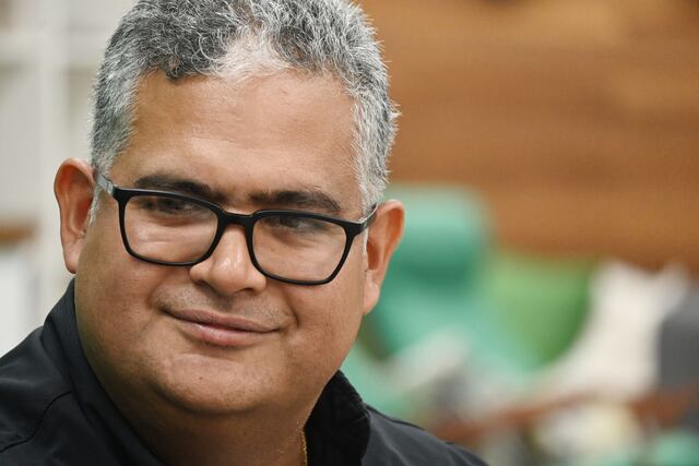 Presidente de Acueductos rechaza que Carlos Pesquera le reste autoridad