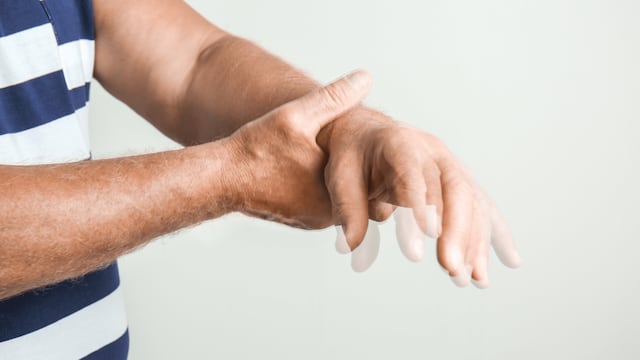Estos son los diez síntomas tempranos y pocos conocidos del Parkinson