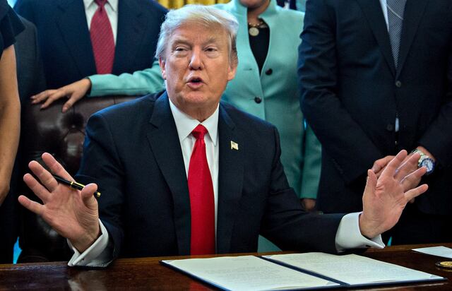 Boceto firmado por Trump se vende por 30 mil dólares en subasta