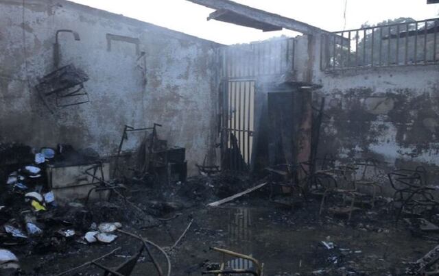 Sospechan de mano criminal en fuego en escuela en Corozal