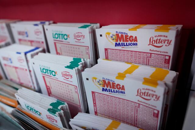 Ganador de Mega Millions reclama premio de $1,600 millones en Florida
