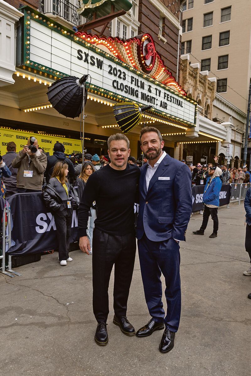 Ben Affleck (izquierda) confesó que fue conmovedor trabajar esta película con su mejor amigo, Matt Damon.