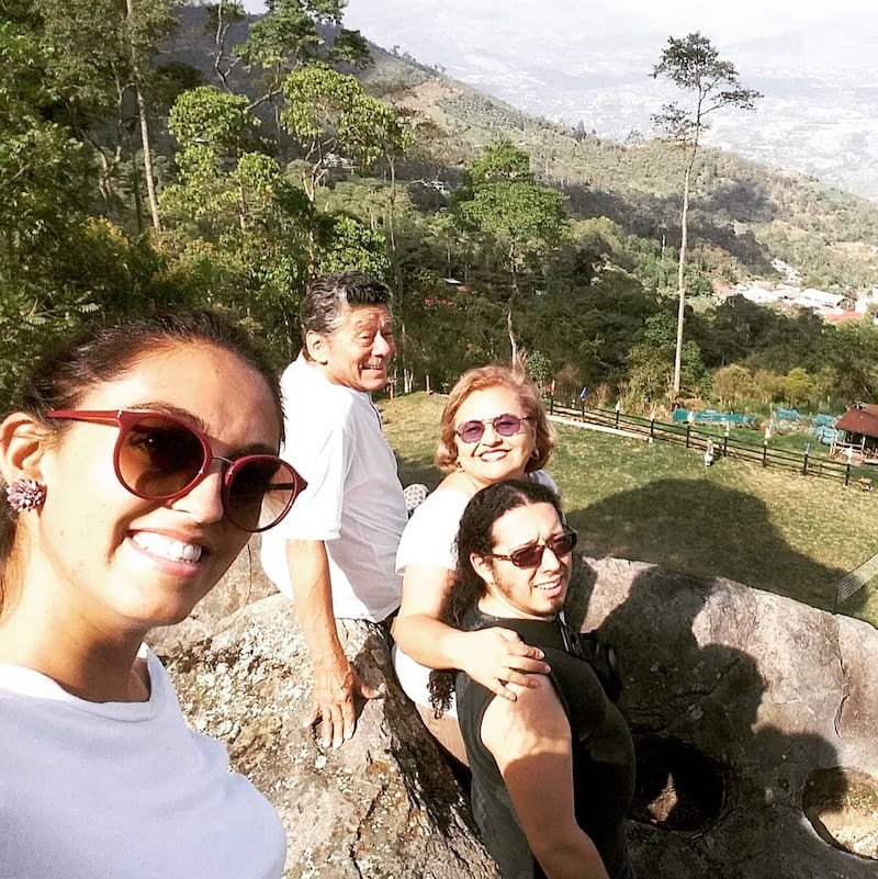 Instagram: @finafranco