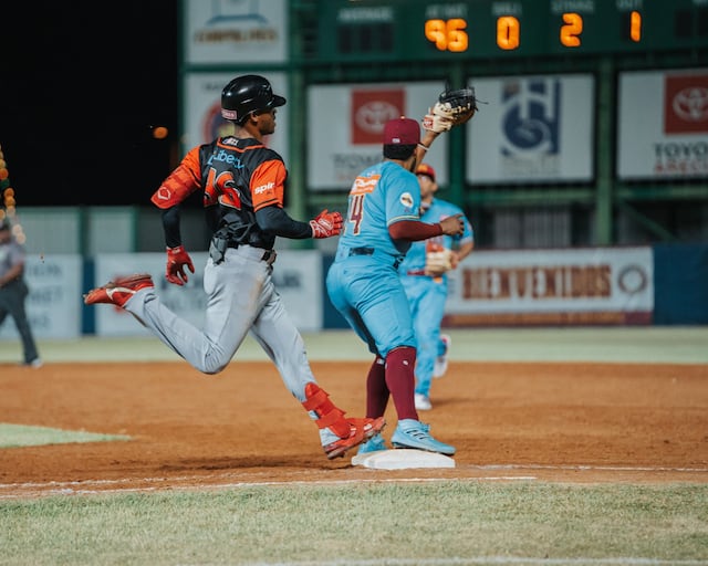 Caguas y Ponce salen airosos en partidos dobles del béisbol invernal