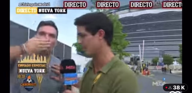 Julián Gil interrumpe transmisión deportiva en vivo para saludar a un exjugador