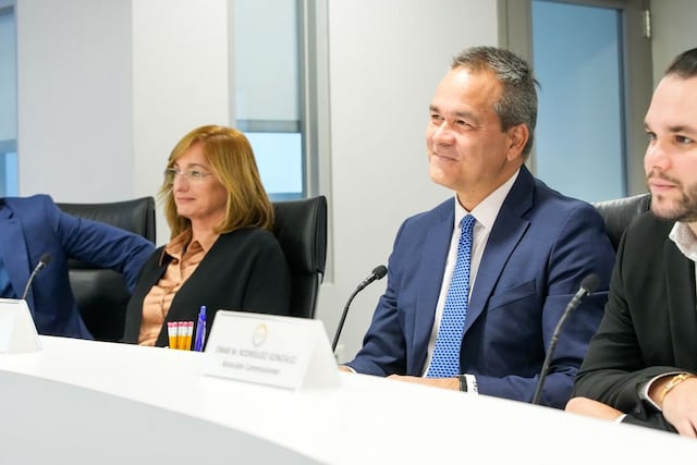 NEPR exige a la AEE y Genera documentos sobre facturas, pagos y créditos de gas natural