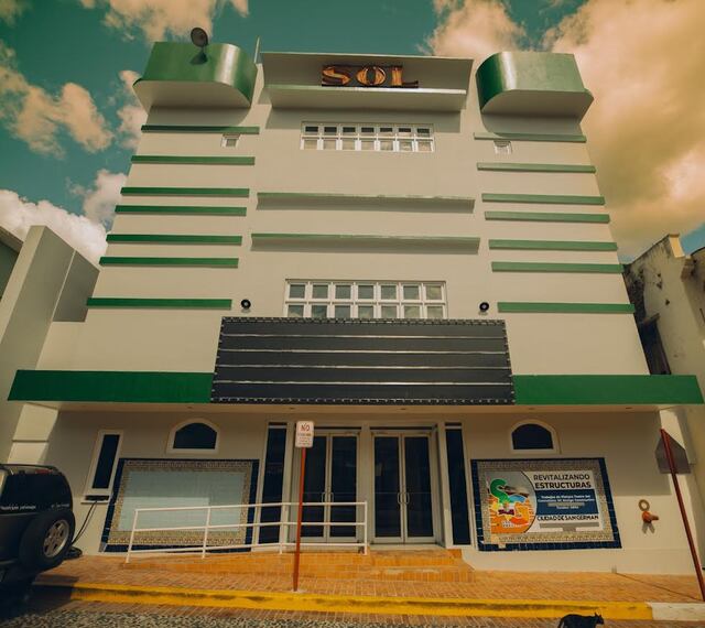 Nombran como Luz Celenia Tirado al icónico teatro de San Germán