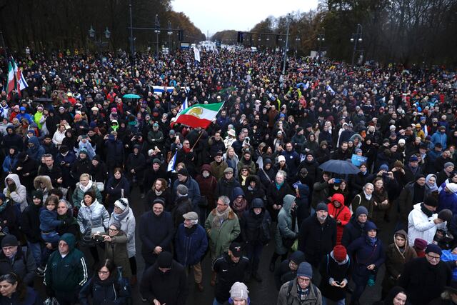 Miles marchan contra el antisemitismo en Europa