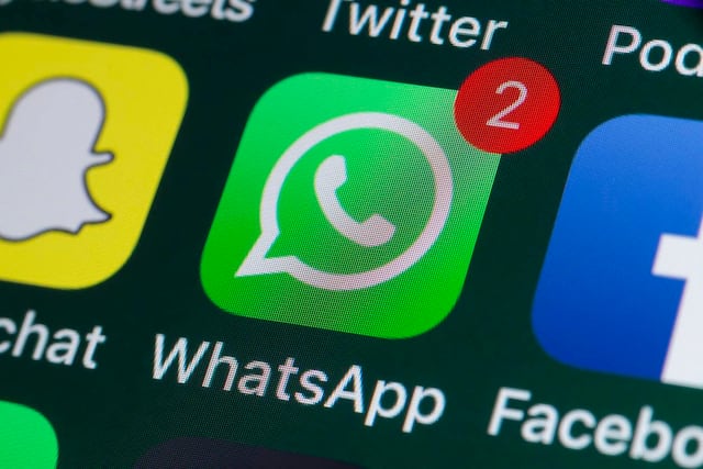 WhatsApp crea chat con contraseñas
