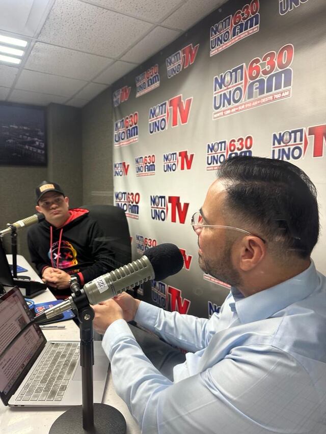 Profesor Ángel Rosa discute el panorama político de Puerto Rico con el exponente del reguetón Jowell