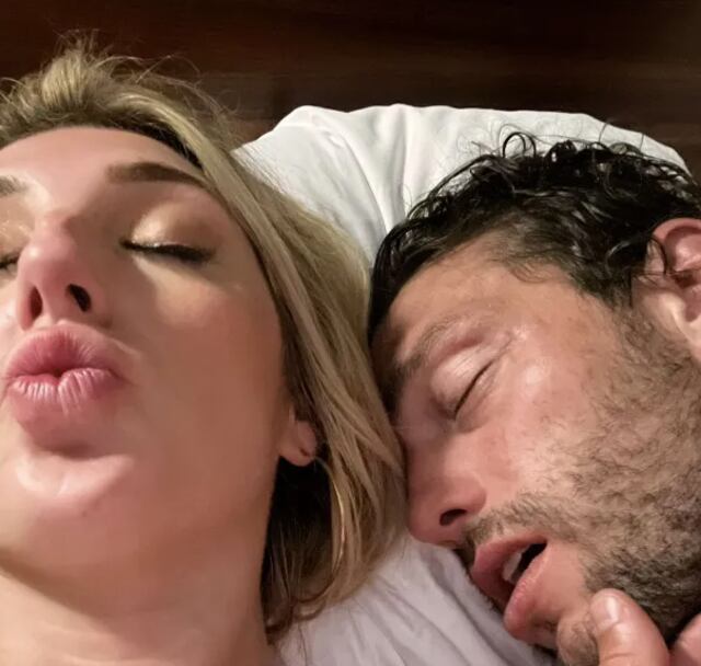 A días de su boda, filtran fotos de famoso atleta en la cama con otra mujer