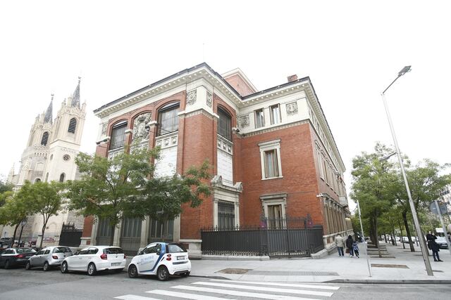RAE añade loguearse, microteatro, milenial y turismofobia en nueva actualización del Diccionario