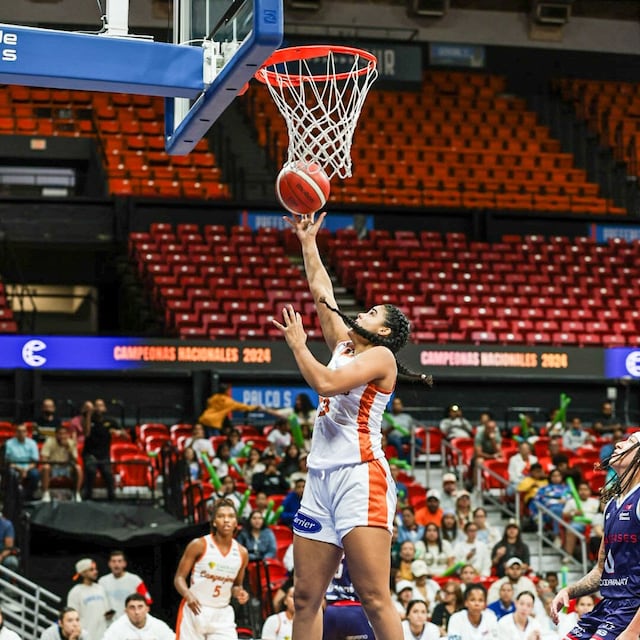 Las Cangrejeras suben al primer lugar del BSNF