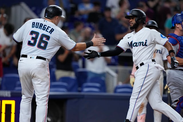 Béisbol: De la Cruz pega jonrón de 2 carreras
