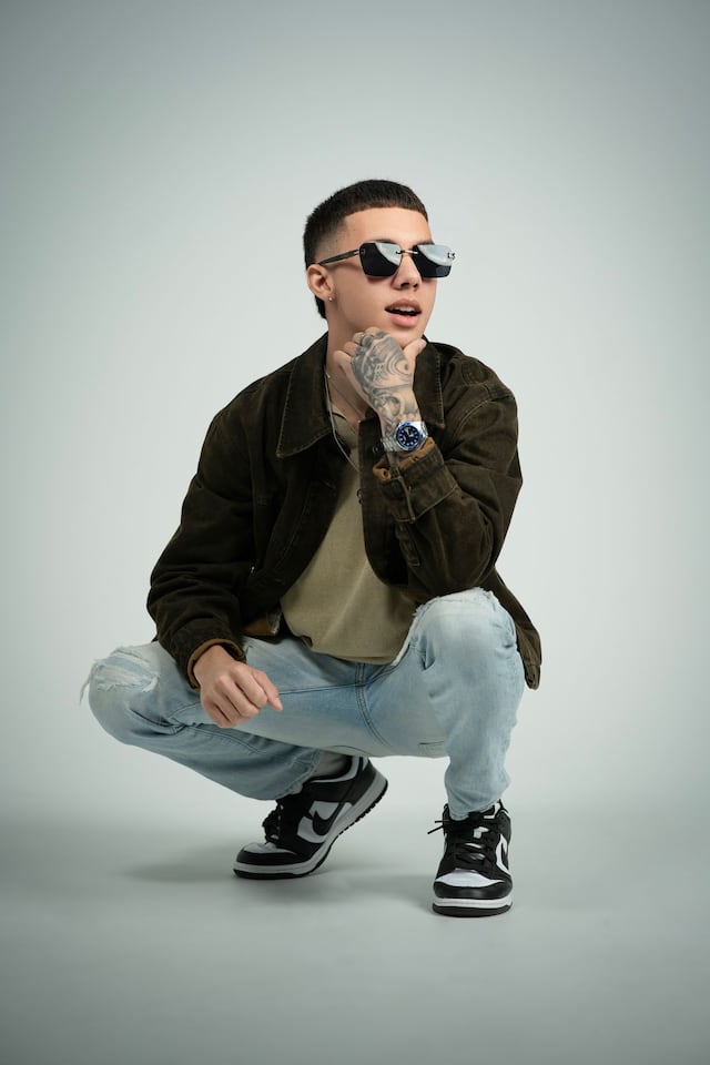 Salsero Kevin Gabriel lanza su nuevo sencillo “Me quedaré contigo”