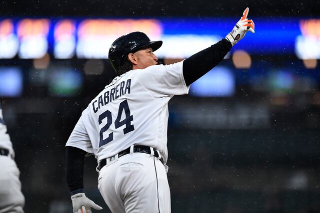 Cabrera llega a 511 jonrones y los Tigres derrotan a Reales