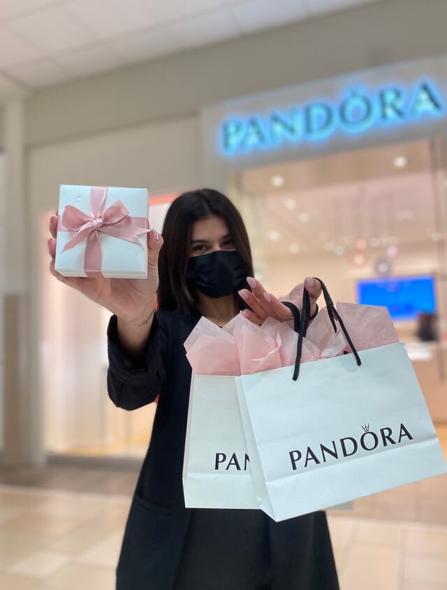 Pandora en Plaza Carolina celebra diez años