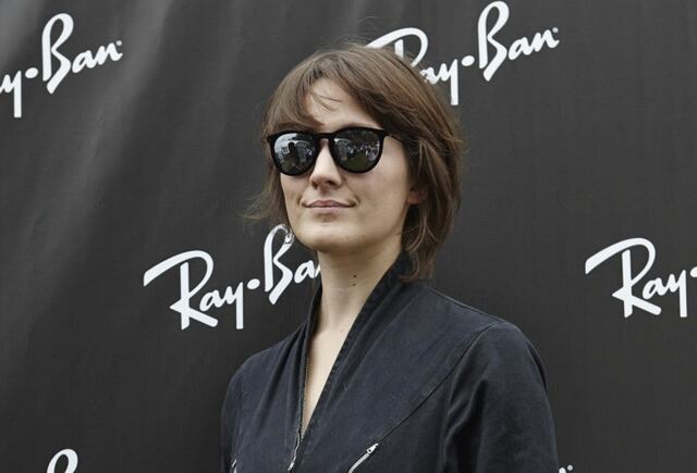 La paciencia de Cate Le Bon se ve recompensada con 'Reward'