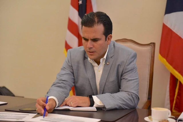 En Texas Rosselló para reunirse con la JCF