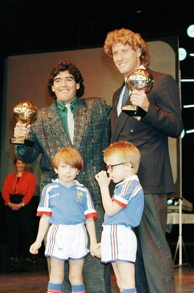 Encuentran el Balón de Oro perdido de Maradona y será subastado en París