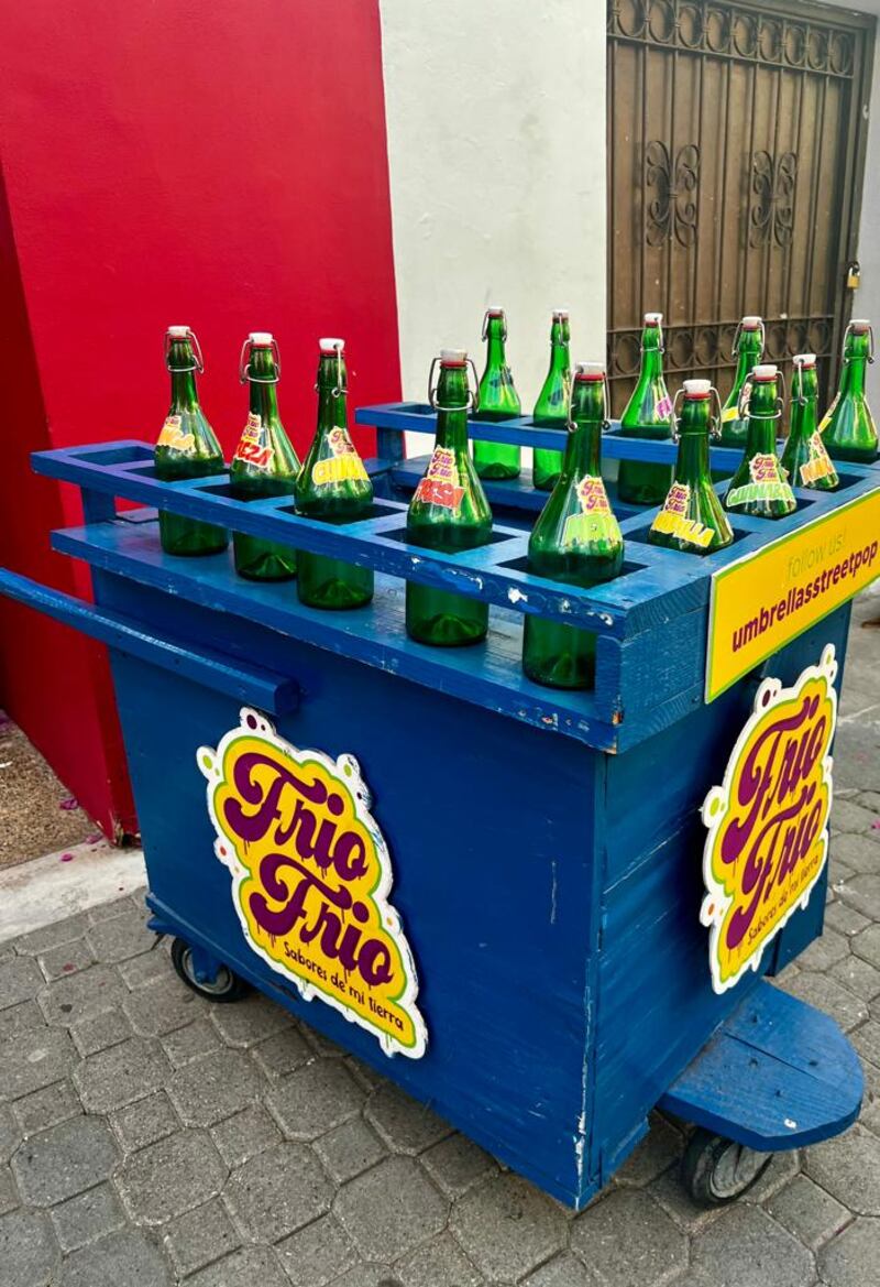 Carrito de bebidas “frío frío”.  Foto | Lynet Santiago Túa