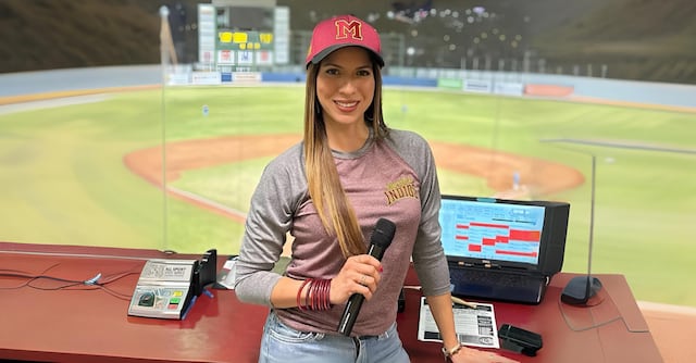 Frances Glomar es la primera mujer en convertirse en la voz oficial de un parque de pelota en la Isla