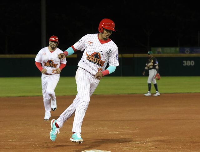 Toritos arrancan con fuerza: Derrotan a Comerío, Caguas y Cidra en la pelota Doble A
