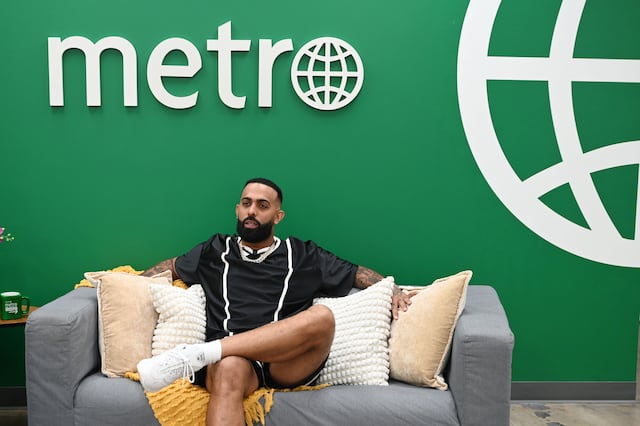 ¿Quién es Eladio Carrión? El editor global invitado de Metro Puerto Rico