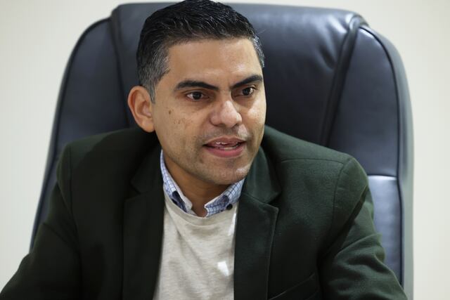 Buscarán enmendar la ley de Ética Gubernamental para evitar “conflictos de interés”