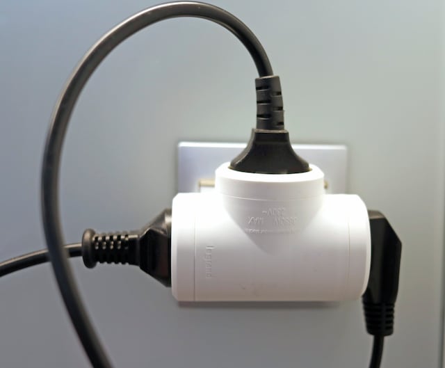 Tu factura de luz sube por estos aparatos que consumen energía apagados