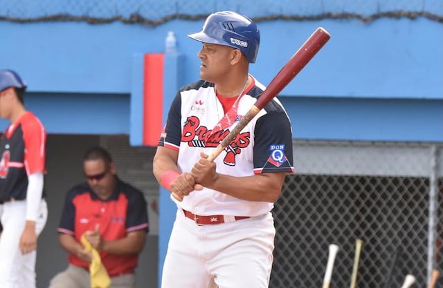 “Caco” Vázquez sigue buscando su ‘hit’ #600 en la pelota Doble A
