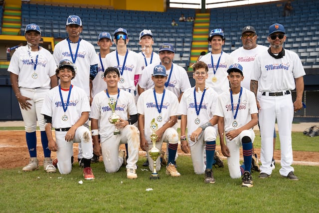Maceteros de Vega Alta se convierten en los nuevos campeones de la Liga Sub 15