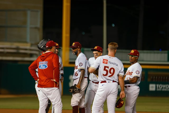 Cangrejeros se imponen ante Indios en la acción del béisbol invernal