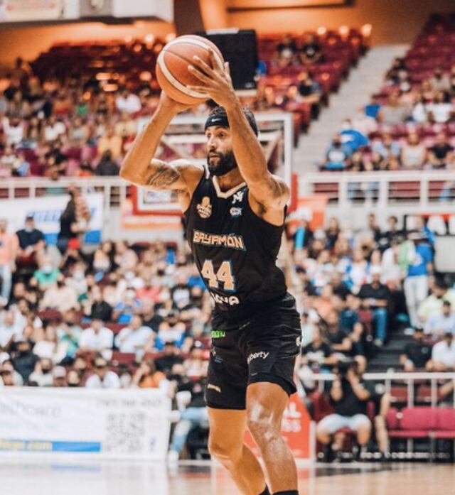 Vaqueros a la final tras completar barrida contra los Leones