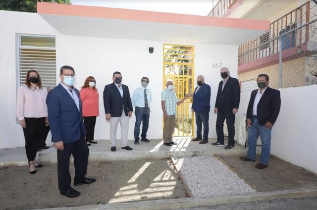 Entregan residencias de proyecto "Mi Casa Resistente" para familias del Caño Martín Peña